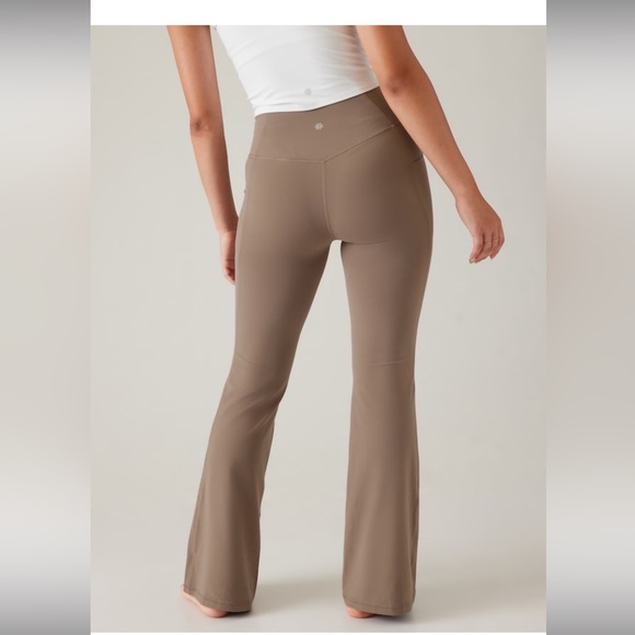 Athleta stash flare pant - Picture 4 of 4